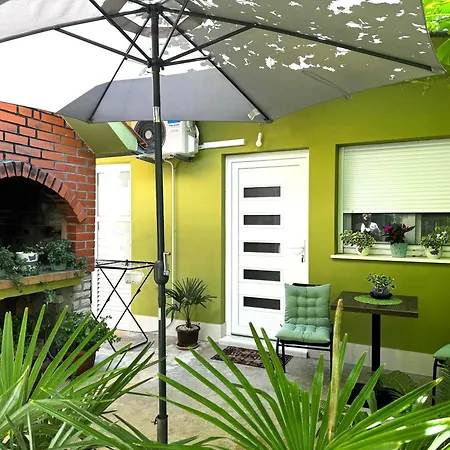 Apartman Green Oasis Near Borik Beach,